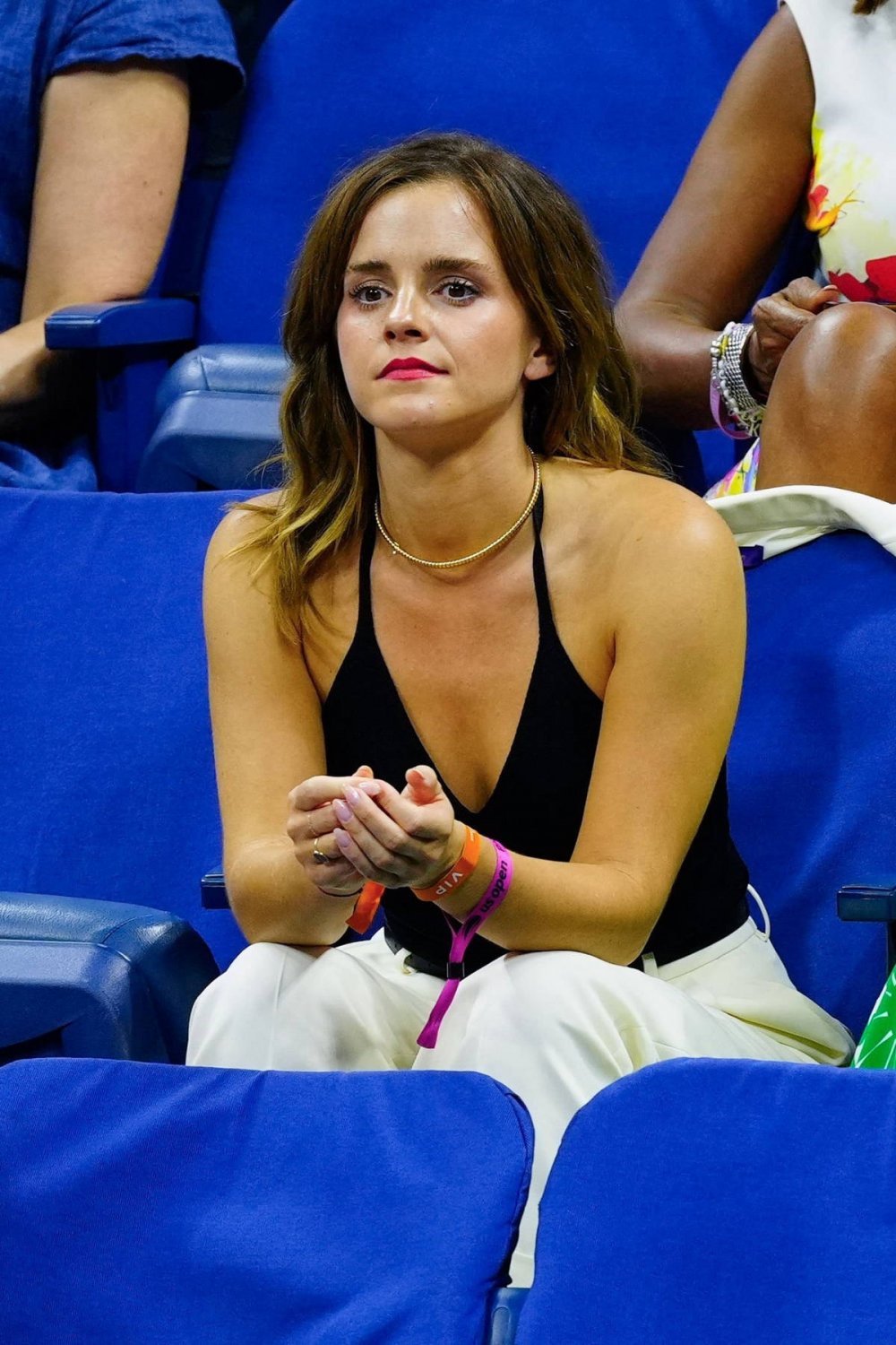 rmvkdJ9Q Emma Watson US Open outfit 03.jpg